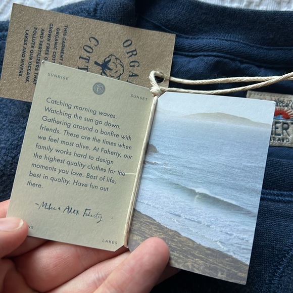 NWT Faherty Crewneck - Picture 4 of 10